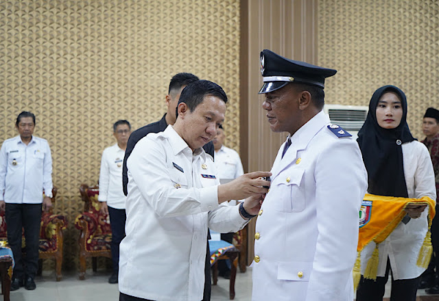Marindo Kurniawan Pj.Bupati Kab. Pringsewu Lantik Sopyan Pj Kepala Pekon Bumirejo Kec. Pagelaran