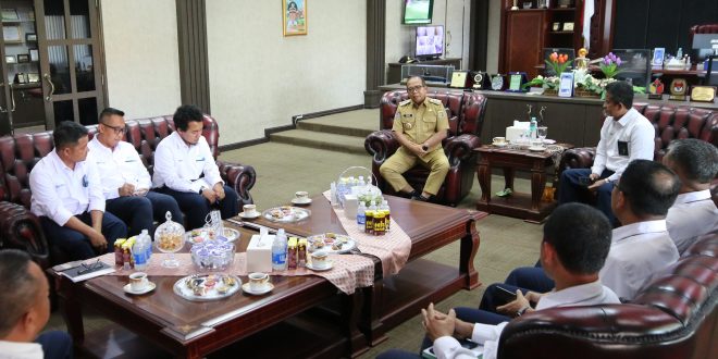 Pj. Gubernur Samsudin Terima Kunjungan GM PLN Unit Induk Distribusi Lampung