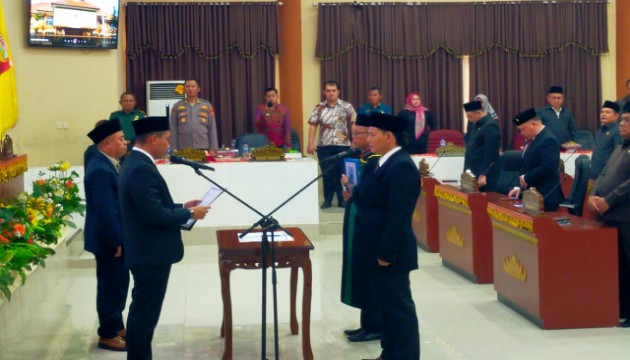 Rapat Paripurna DPRD Kabupaten Tanggamus Tahun 2024 Pengambilan Sumpah Anggota PAW