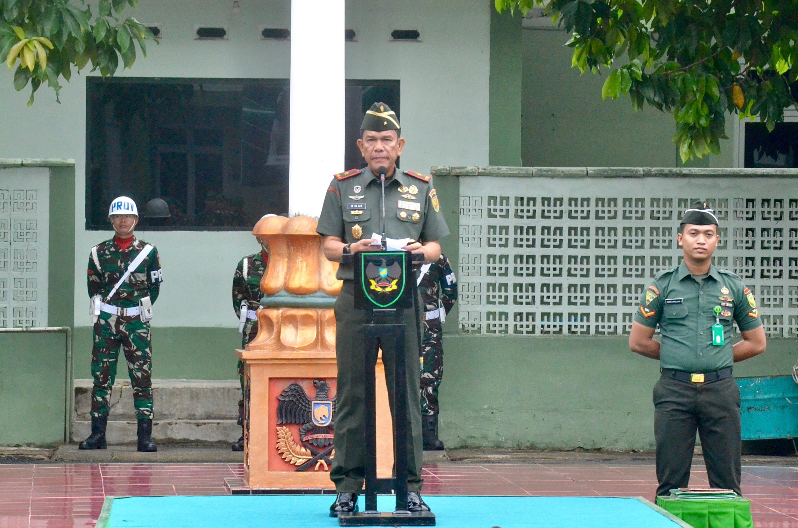 Upacara Bulanan Danrem 043/Gatam Sampaikan Amanat KASAD 