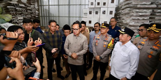 Wamendagri Bima Tinjau Kesiapan Logistik Pilkada Serentak 2024 di Kota Bandar Lampung