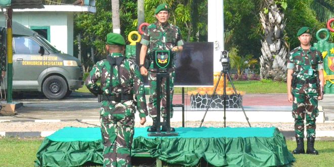 Danrem 043/Gatam Lepas Prajurit Yonif 143/TWEJ BKO Di Kodim Jajaran Korem 043/Gatam
