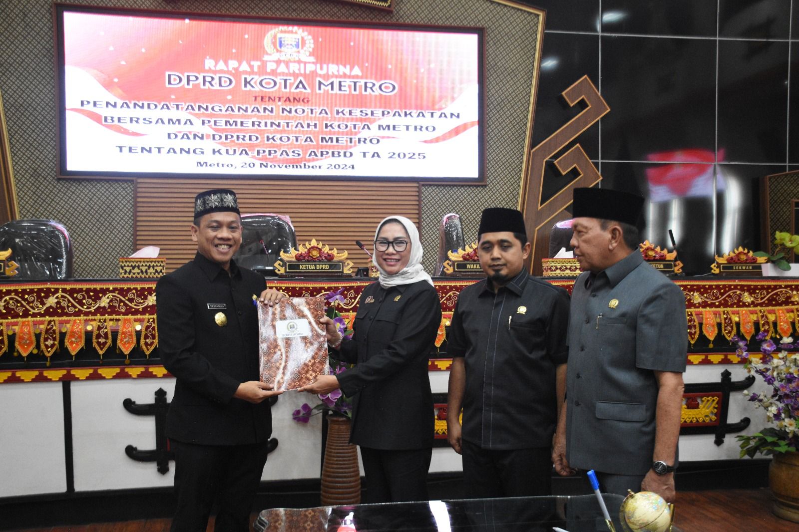 DPRD Metro Gelar Rapat Paripurna Penandatanganan Nota Kesepakatan KUA – PPAS APBD 2025