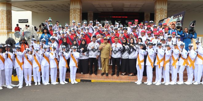 Pj. Gubernur Samsudin Pimpin Upacara HUT ke-79 PGRI dan Hari Guru Nasional Tingkat Provinsi Lampung Tahun 2024