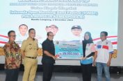 Pj. Gubernur Lampung Serahkan Penghargaan kepada Marching Band FYBI, Juara Umum IOMBF 2024