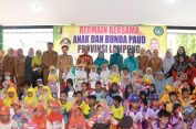 Disambut Meriah, Pj. Gubernur Samsudin Bermain Bersama Anak-Anak PAUD Pringsewu