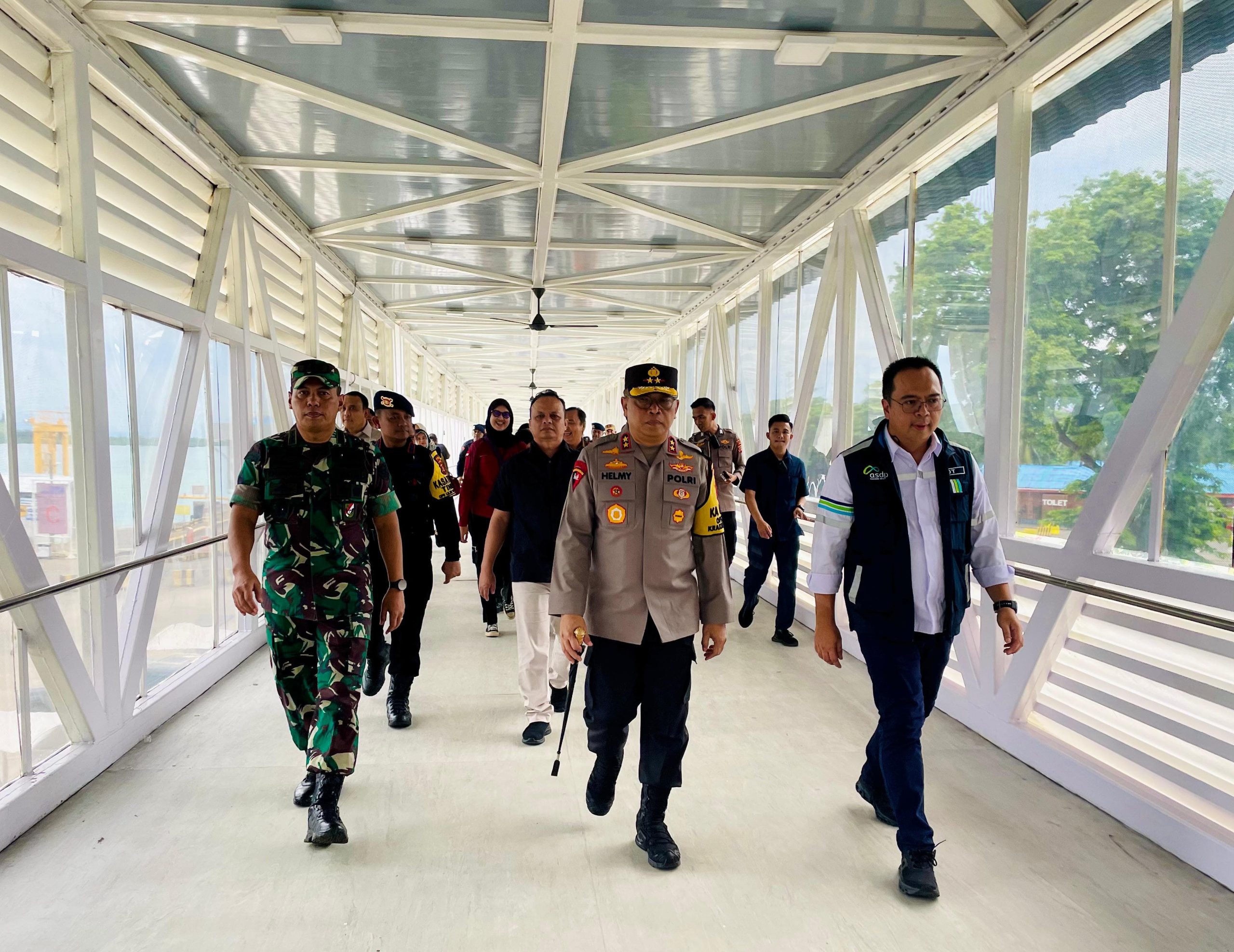 Kasrem 043/Gatam Bersama Pj. Gubernur Lampung Tinjau Pelabuhan Bakauheni