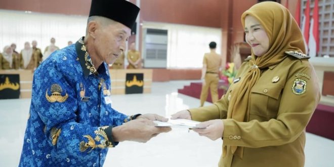 Pemkot Bandar Lampung Lepas Purna Bakti PNS Tahun 2024