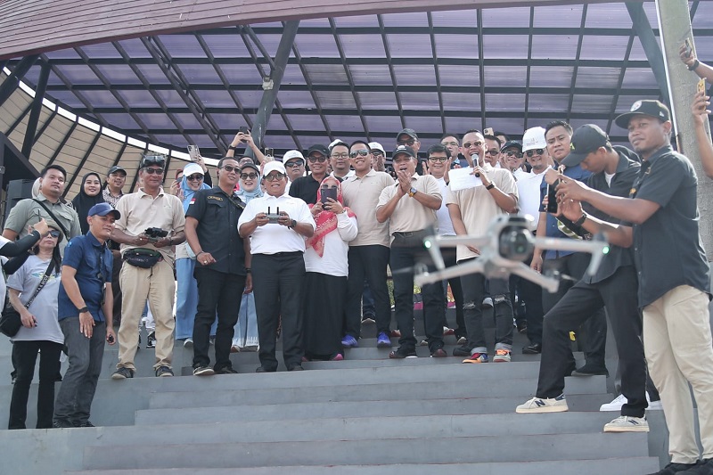 Pj Gubernur Samsudin Buka Kompetisi Drone di Kawasan Bakauheni Harbour City