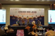 Rektor Unila Narasumber Seminar Hari Jalan 2024