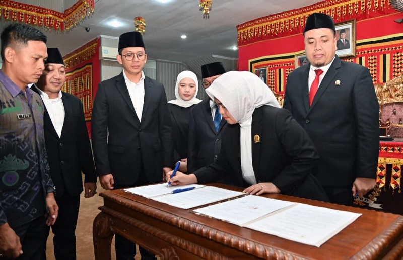 DPRD Lampung Selatan Umumkan Penetapan Radityo Egi-Syaiful Sebagai Bupati dan Wakil Bupati Terpilih