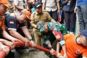 Pj. Gubernur Samsudin dan Gubernur Lampung Terpilih Respon Cepat Tangani Bencana Banjir di Provinsi Lampung