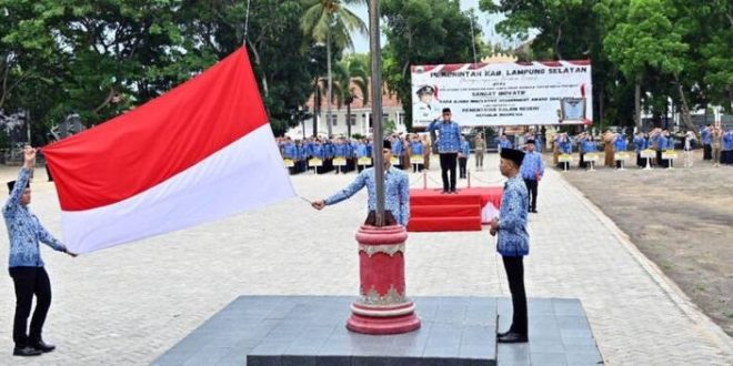 Kadis Kominfo Pimpin Upacara Bulanan Pemkab Lampung Selatan