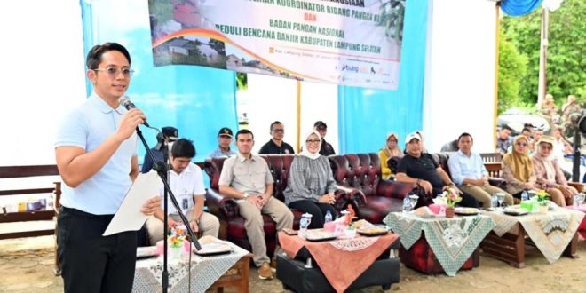 Sebanyak 4.797 Masyarakat Terdampak Banjir di Kecamatan Candipuro, Palas, dan Sragi Terima Bantuan Pangan