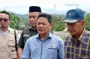 Anggota Komisi V DPRD Lampung Datangi Tanggul Jebol di Kecamatan Karya Penggawa