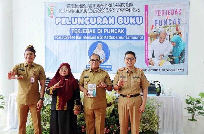 Dinas Perpustakaan dan Kearsipan Luncurkan Buku Karya Bunda Literasi Provinsi Lampung