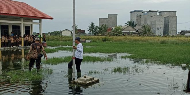 Disdikbud Lampung Selatan Salurkan Bantuan Untuk Siswa Terdampak Banjir