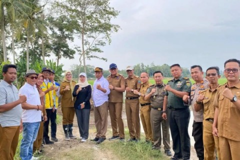 Lesty Putri Utami Bersama Pj. Sekda Lamsel Turun Ke Palas
