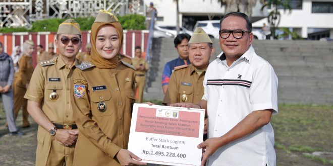 Presiden Prabowo Kucurkan Bantuan Penanganan Banjir Senilai Rp1,49 Miliar, Bantuan Diterima Wagub Jihan Nulela, Disaksikan Anggota Komisi VIII DPR RI Aprozi Alam