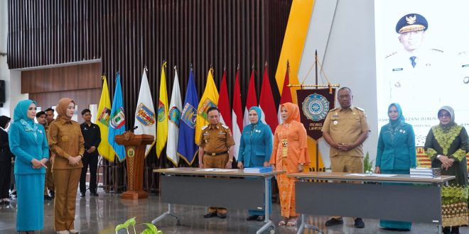 Ketua TP. PKK Provinsi Lampung Lantik 13 Ketua TP. PKK Kabupaten/Kota Periode 2025-2030