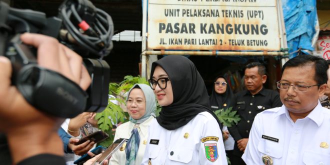 Jelang Bulan Ramadhan, Wagub Jihan Pantau Harga dan Ketersediaan Bahan Kebutuhan Pokok di Pasar Kangkung