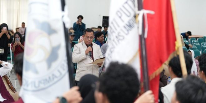 Unila Kukuhkan 37 Organisasi Kemahasiswaan Tingkat Universitas