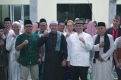 Wakil Walikota Metro Beri Bantuan di Masjid Nurul Iman Margorejo