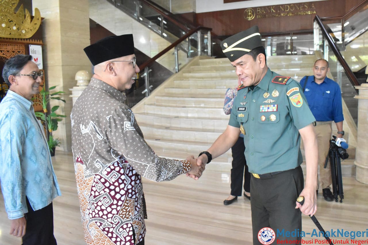 Danrem 043/Gatam Hadiri Pertemuan High Level Meeting TPID Provinsi Lampung
