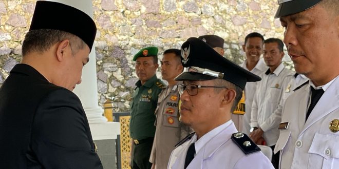 Lantik Penjabat Kepala Desa Khepong Jaya dan Sukaraja, Bupati Pesawaran Dorong Pemimpin Desa Jaga Kerukunan
