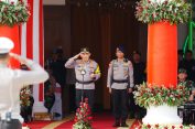Kapolri Pimpin Apel Gelar Pasukan Operasi Ketupat 2025 di Surabaya