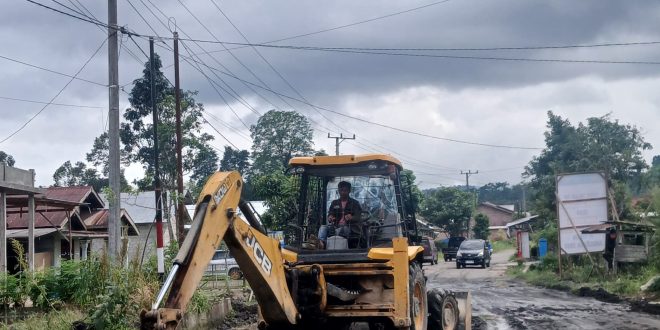 Gubernur Mirza Prioritaskan Perbaikan Jalan Liwa–Batas Sumsel untuk Kelancaran Masyarakat Berlebaran