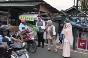 Sambut Waktu Berbuka Puasa Elly Wahyuni Berbagi Takjil