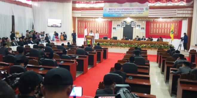 Bupati Tanggamus Sampaikan Pidato Pertama Rapat Paripurna DPRD