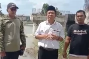 Sekretaris Komisi IV DPRD Lampung Sidak Pembangunan Jembatan Kali Bungur