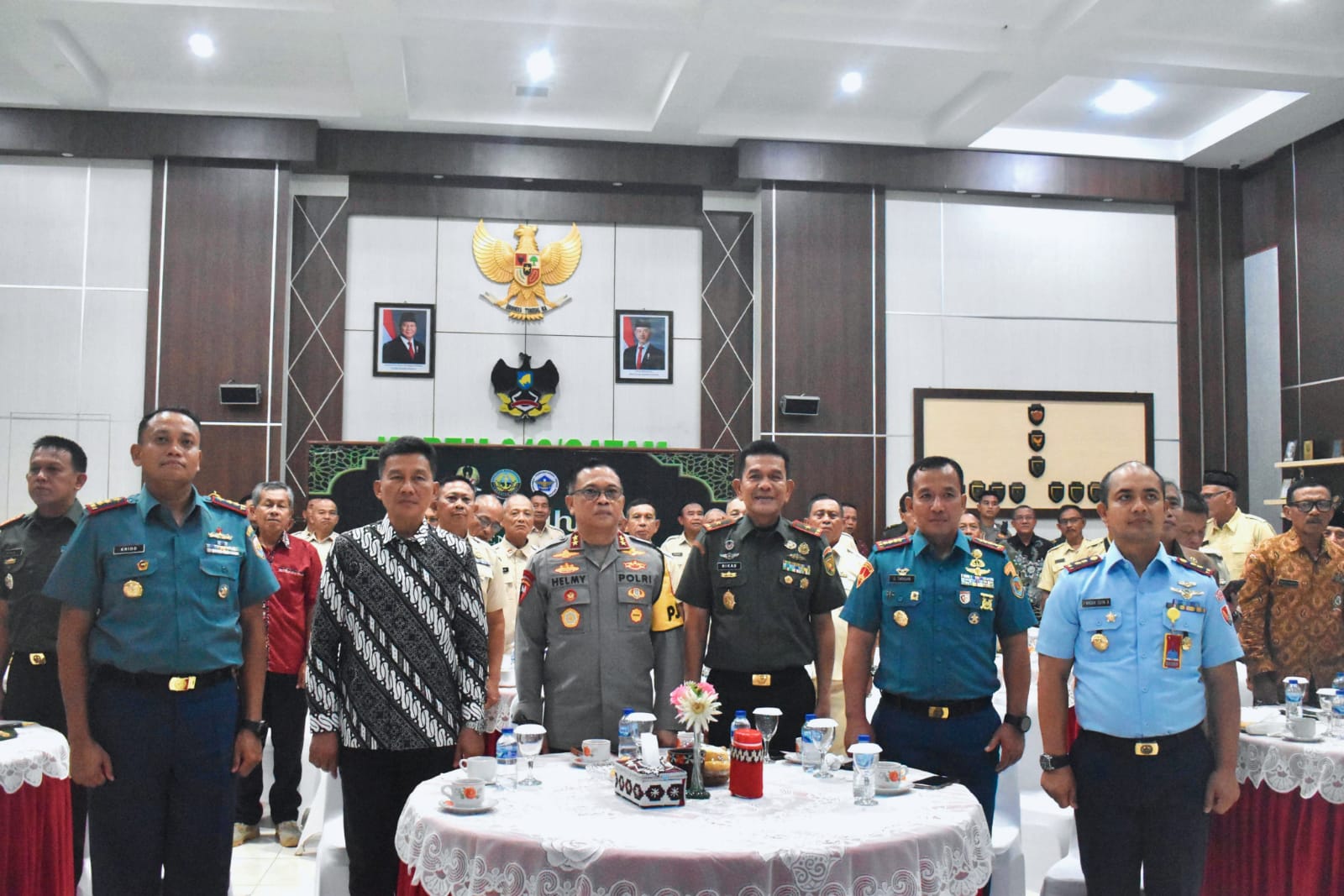 Danrem 043/Gatam Ikuti Halal Bihalal Presiden RI Dengan Purnawirawan TNI-Polri