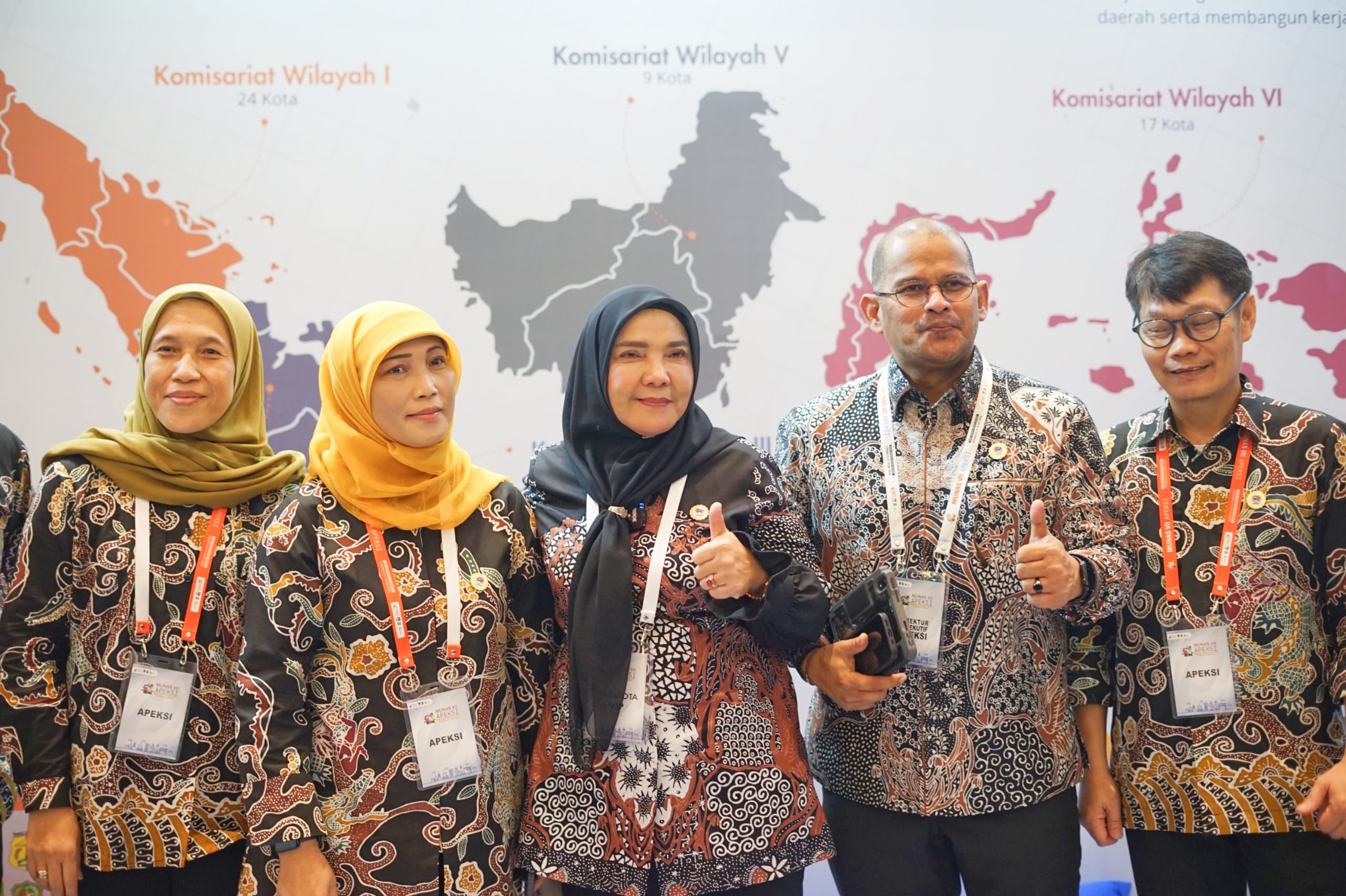 Walikota Eva Dwiana Hadiri Munas APEKSI Di Kota Surabaya