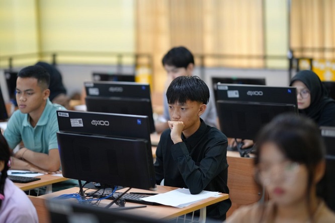 Unila Wujudkan PMB Proaktif Melalui UTBK-SNBT 2025