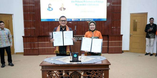 Kolaborasi FISIP dan P2MI Hadirkan Kuliah Umum dan Penandatanganan MoU
