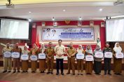 Bupati Lamsel Radityo Egi Pratama Serahkan Gaji-TPP ke-13 ASN dan Launching Gajian THLS Setiap Tanggal 1