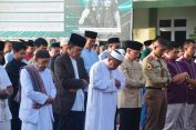 Jalin Kebersamaan, Danrem 043/Gatam Sholat Idul Adha Bersama Masyarakat Bandar Lampung