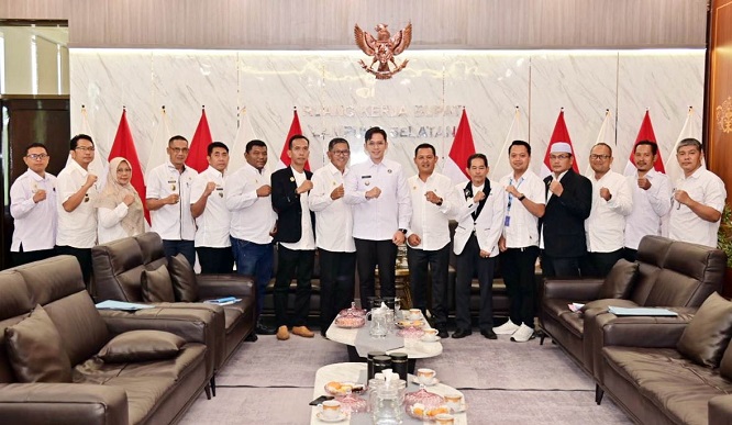 256 Koperasi Desa Siap Digenjot! Bupati Egi dan DEKOPIN Siapkan Gebrakan Kurangi Pengangguran