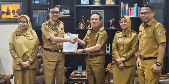 Gubernur Lampung Aktifkan Kembali Dr. Agus Nompitu Sebagai Kepala Dinas Tenaga Kerja Provinsi Lampung