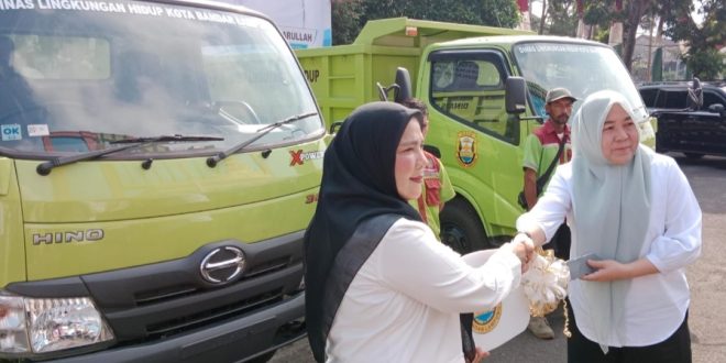 Mantap! DLH Bandar Lampung Dapat Truk Baru Dari Walikota Eva Dwiana