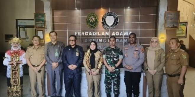 Walikota Eva Dwiana Bersama Dandim 0410/KBL & Forkopimda Silaturahmi ke Pengadilan Agama Kelas 1A Tanjung Karang