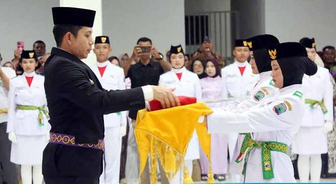 Anggota Paskibraka Lampung Selatan Dikukuhkan, Siap Kibarkan Merah Putih di Menara Siger!