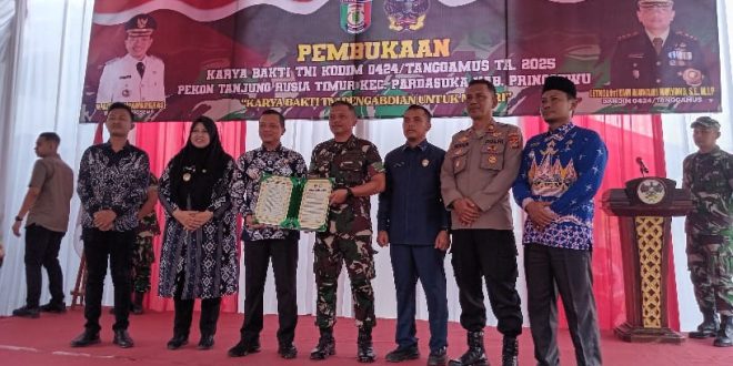 Bupati Pringsewu Buka Karya Bakti TNI Di Tanjung Rusia Timur