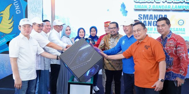 Smanda Bangga! Rahmat Mirzani Jadi Teladan Alumni Berprestasi, Bawa Semangat Perubahan