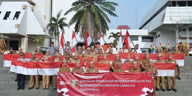Gerakan Merah Putih, Pemprov Lampung Ajak ASN dan Masyarakat Kibarkan Bendera Hingga Akhir Agustus