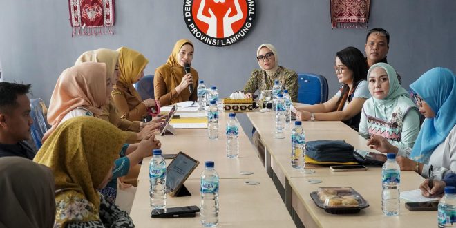 Dekranasda Provinsi Lampung Dorong Promosi dan Inovasi Produk Tapis
