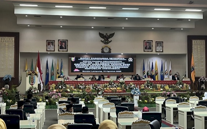 Paripurna Istimewa DPRD Lampung, Mendengarkan Pidato Kenegaraan Presiden Prabowo